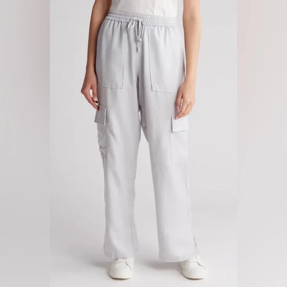 Industry Republic Pull-On Cargo Pants - Picture 1 of 6